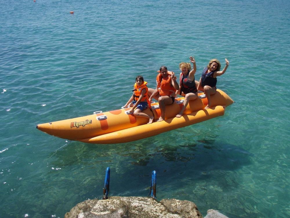 Argo Hotel Aegina Екстериор снимка