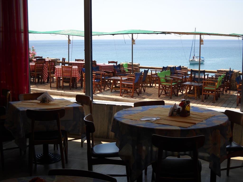 Argo Hotel Aegina Екстериор снимка