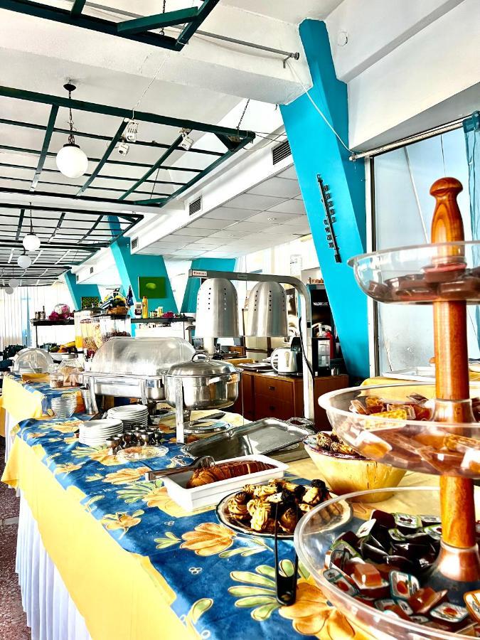 Argo Hotel Aegina Екстериор снимка
