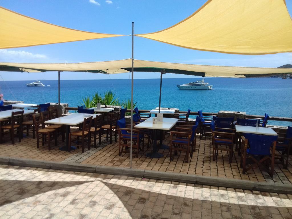 Argo Hotel Aegina Екстериор снимка