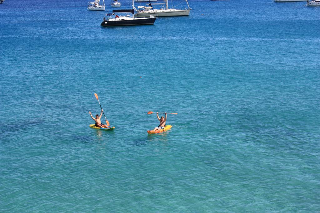 Argo Hotel Aegina Екстериор снимка